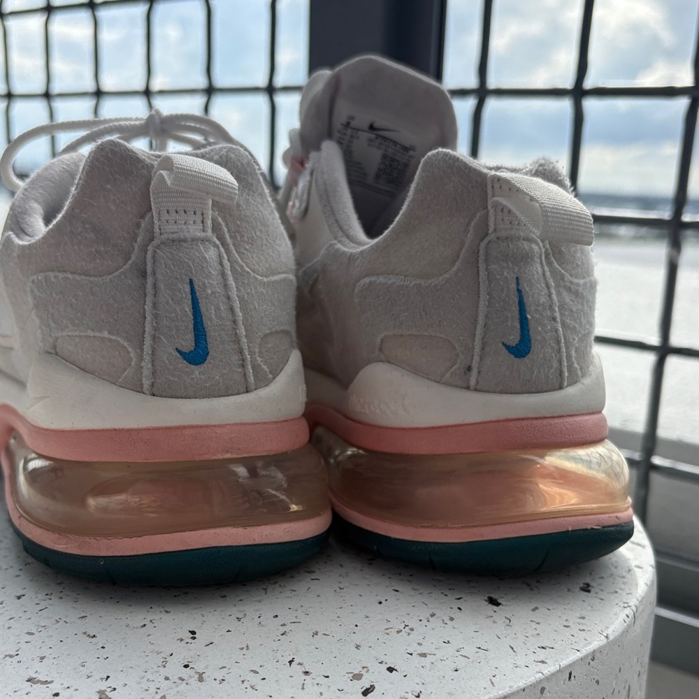 Nike Air Max 270. React Size 6 American Modern Summit White
/White Phantom - Picture 4 of 11